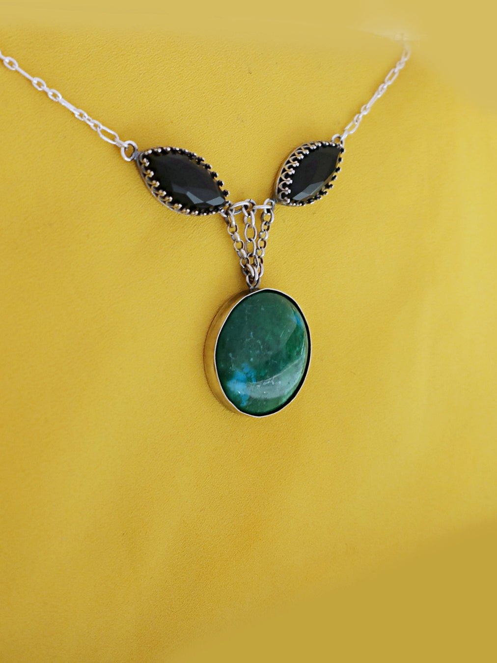 B295 - Earth Necklace