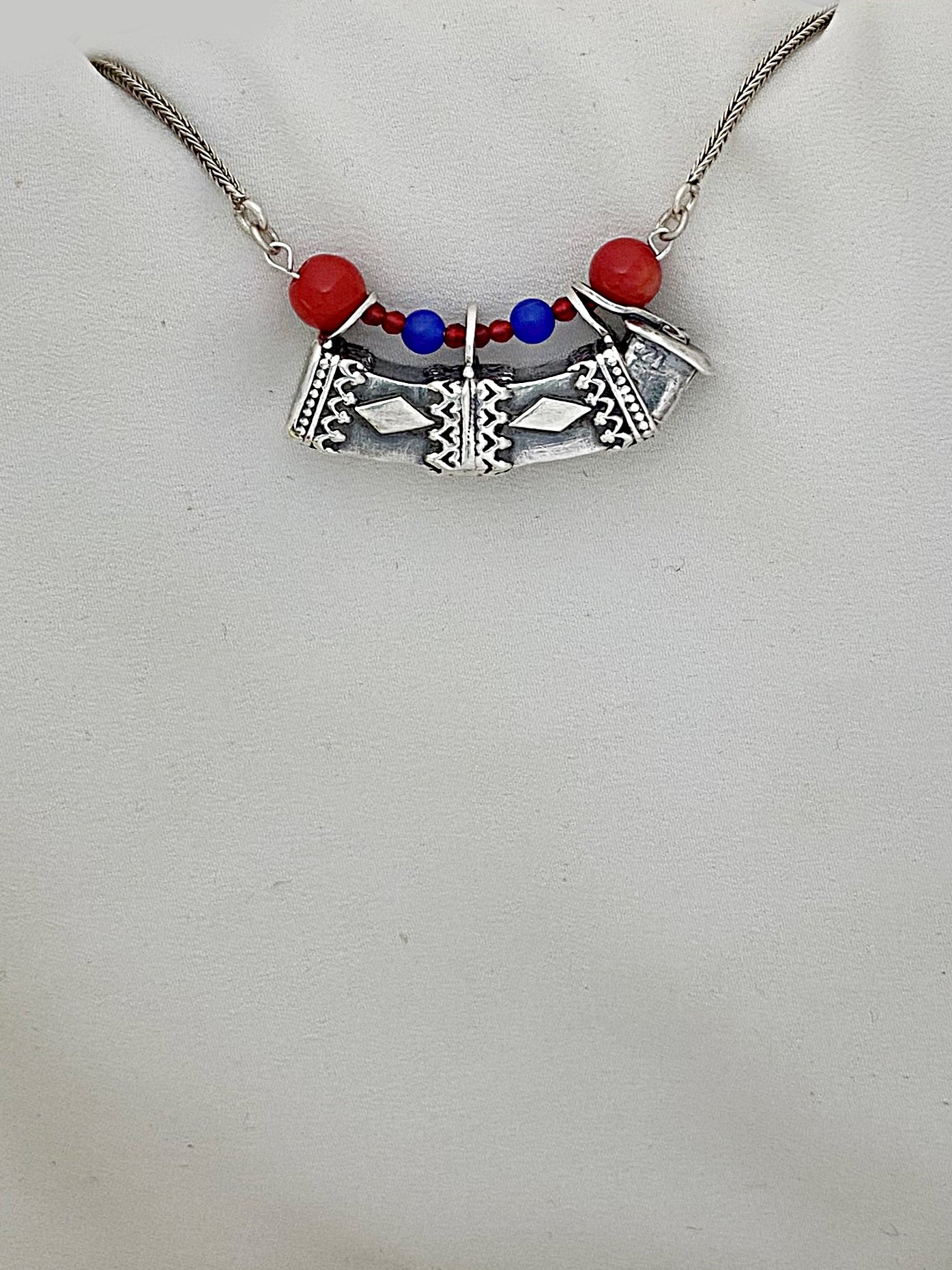 C52- Square Box Pendant with Opening Cap