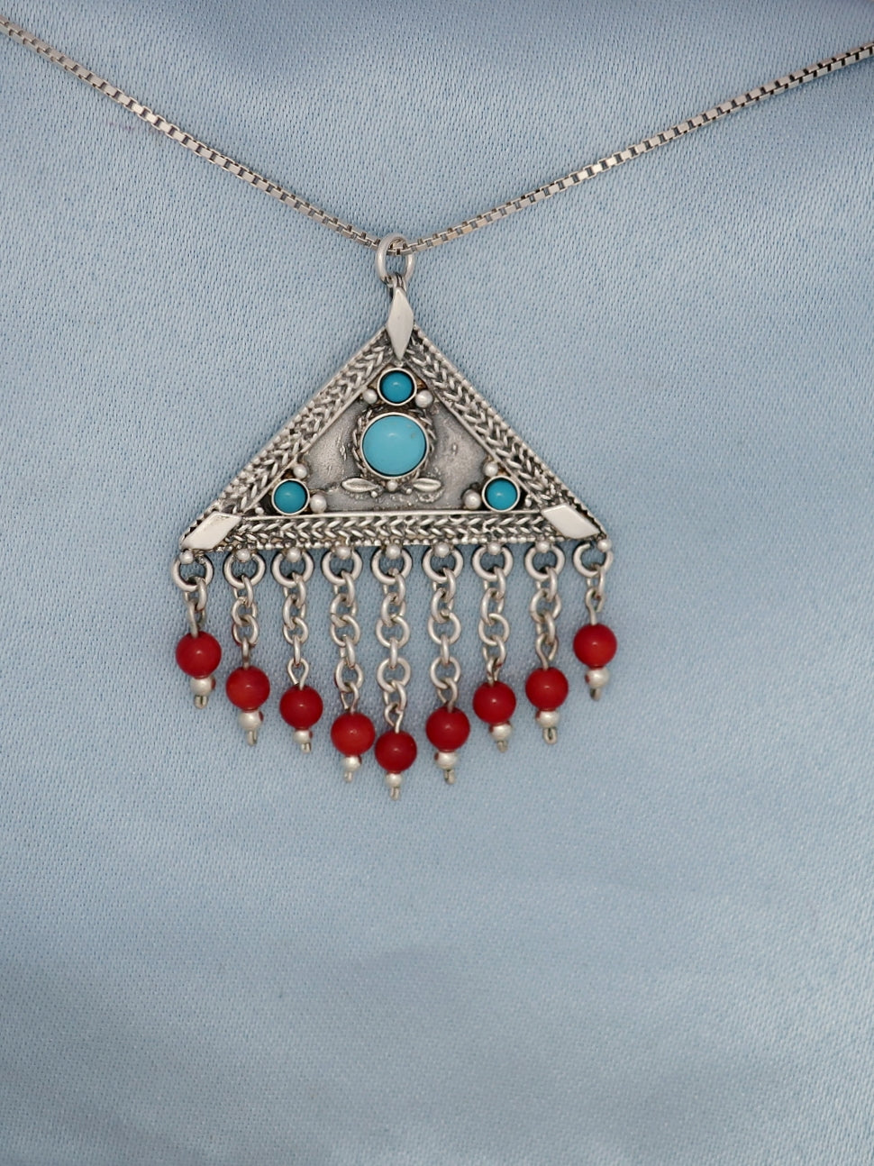 B227- Triangle Necklace