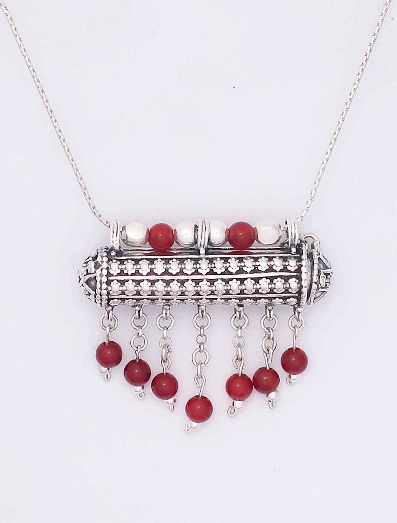 D7- Round box pendant with opening cap with Amethyst/Carnelian Beads