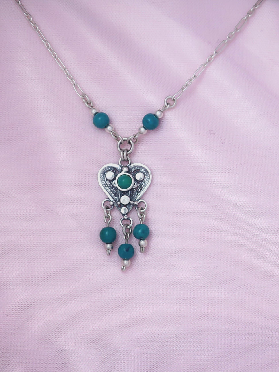 B176- Filigree Heart Necklace