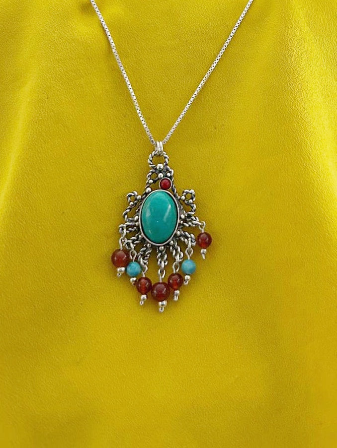 B22- Freestyle Oval Pendant