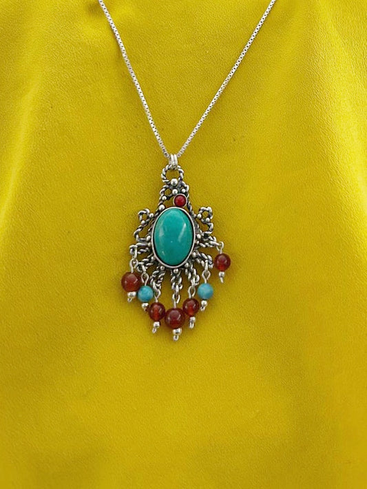 B22- Freestyle Oval Pendant