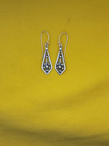 E115- Filigree Earrings