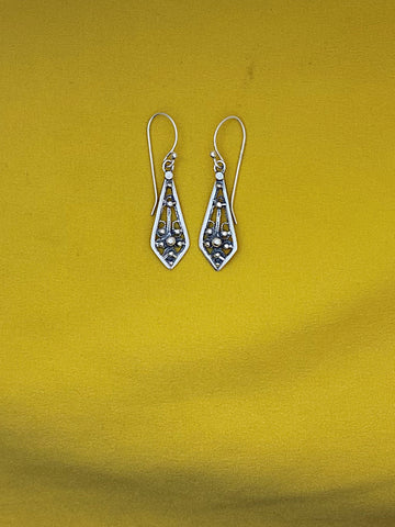 E115- Filigree Earrings