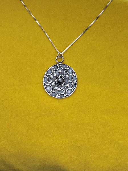 B237- Pendant with flowers & Stone