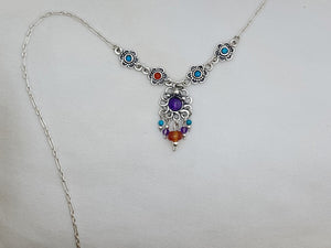 B327- Silver Flowers Necklace