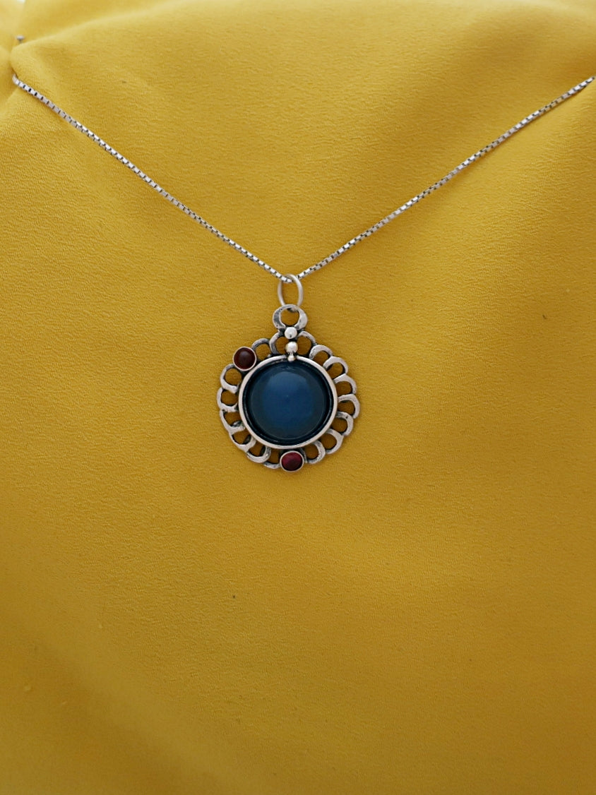 B255- Flower Pendant with Multiple Stones