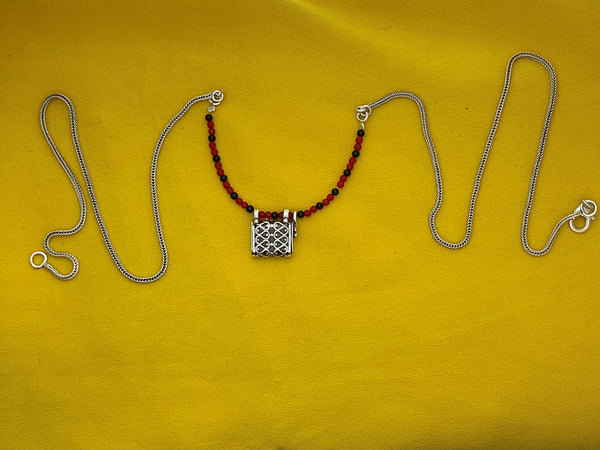 C51- Square Box Pendant with Opening Cap & Beads