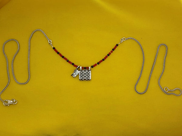 C51- Square Box Pendant with Opening Cap & Beads