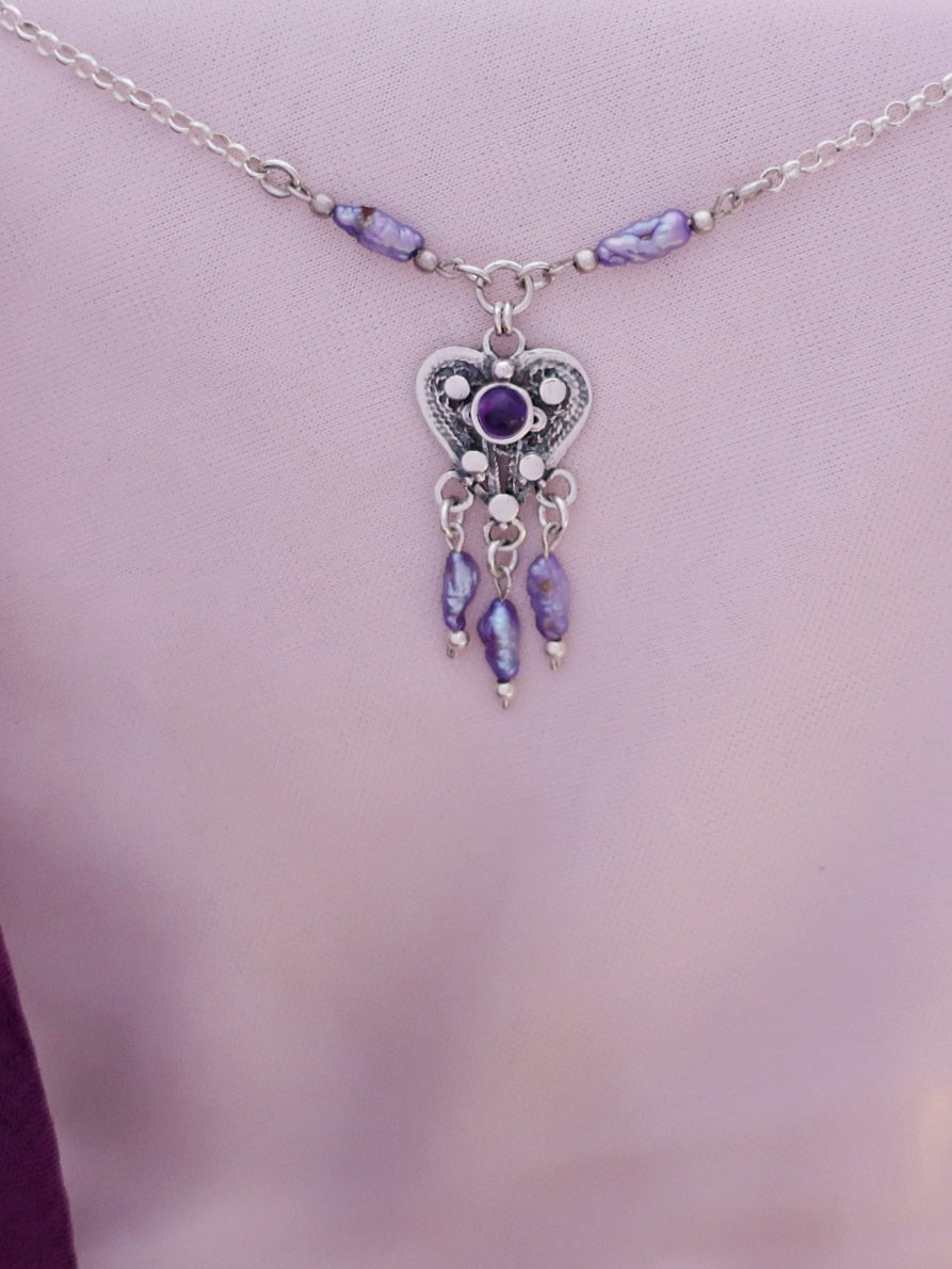 B294- Filigree Heart Necklace