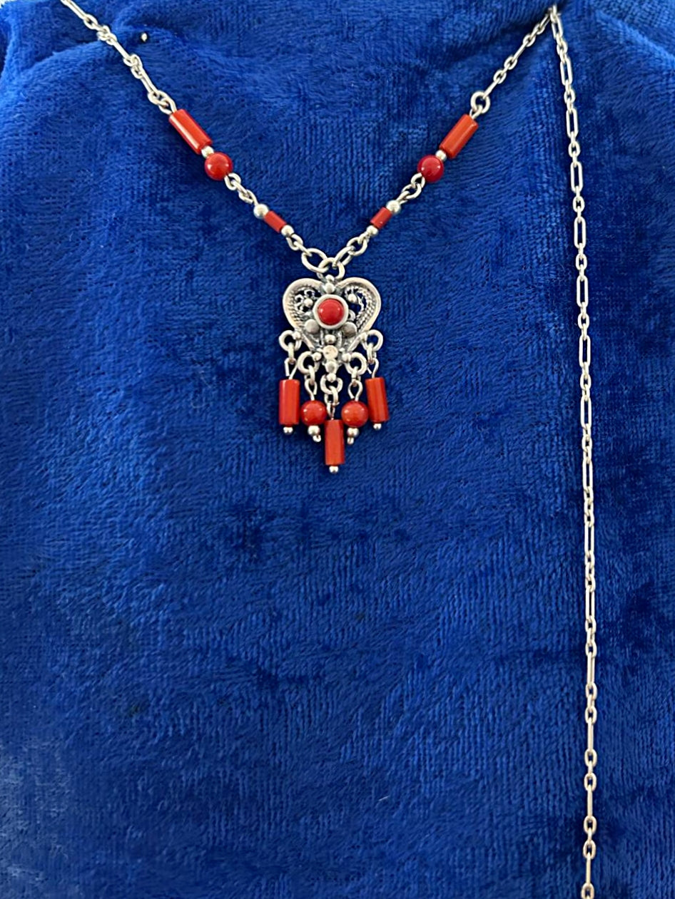 B359- Filigree Heart Necklance with Carnelian