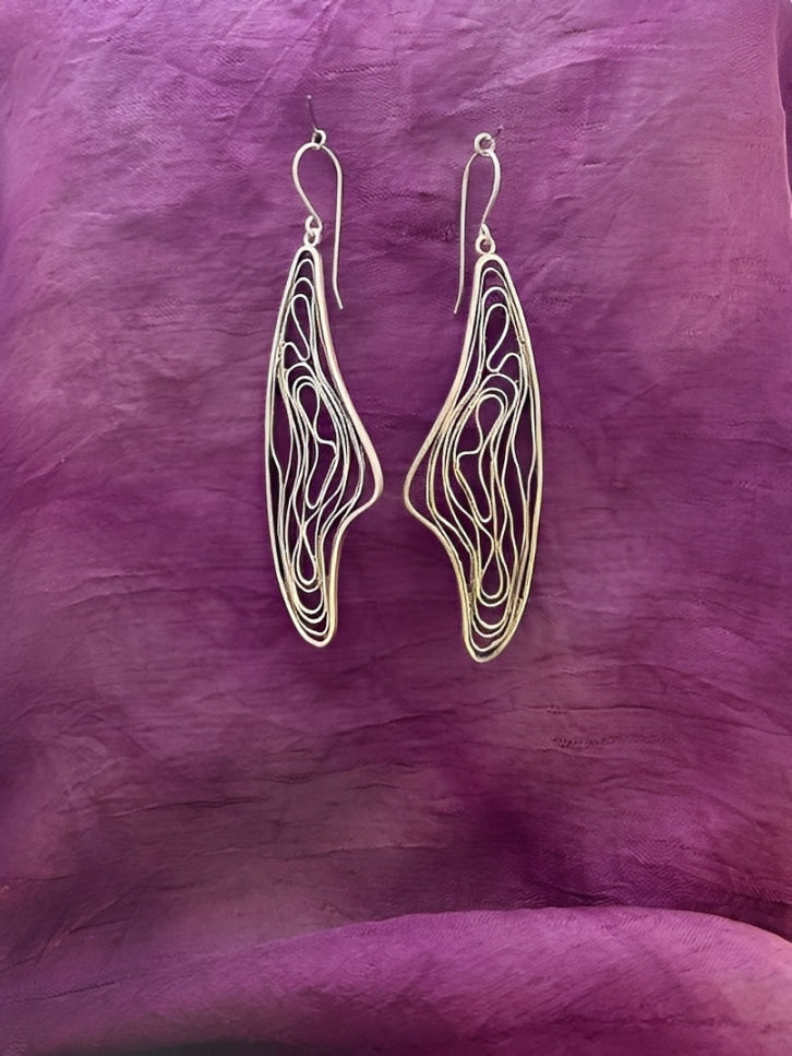 E144- Twisted Wire Earrings