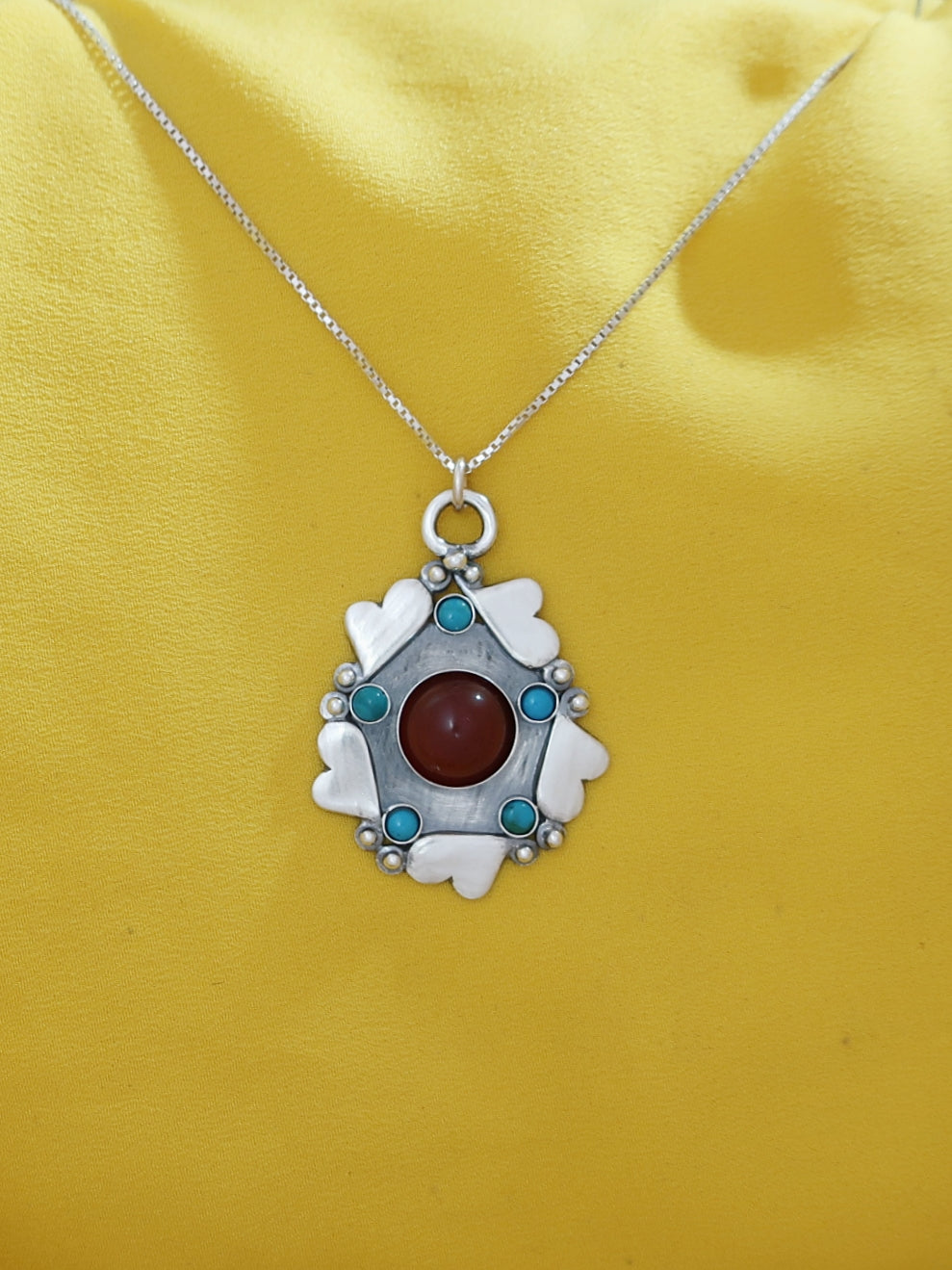 B199-Silver Hearts Pendant with Onyx/ Agate Stone