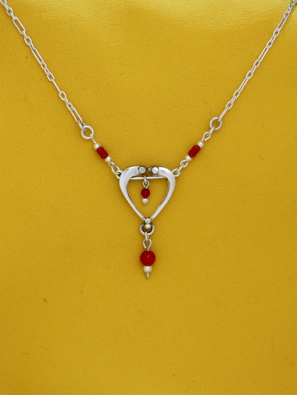 B204- Heart Necklace