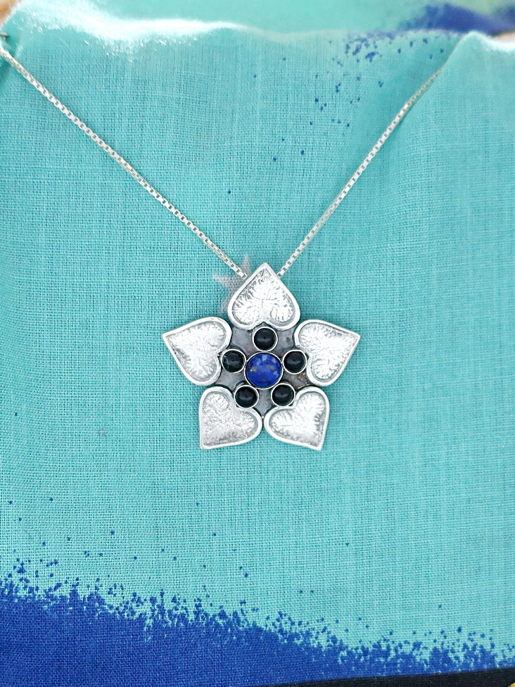 B208 - Flower Pendant with Lapis Stone