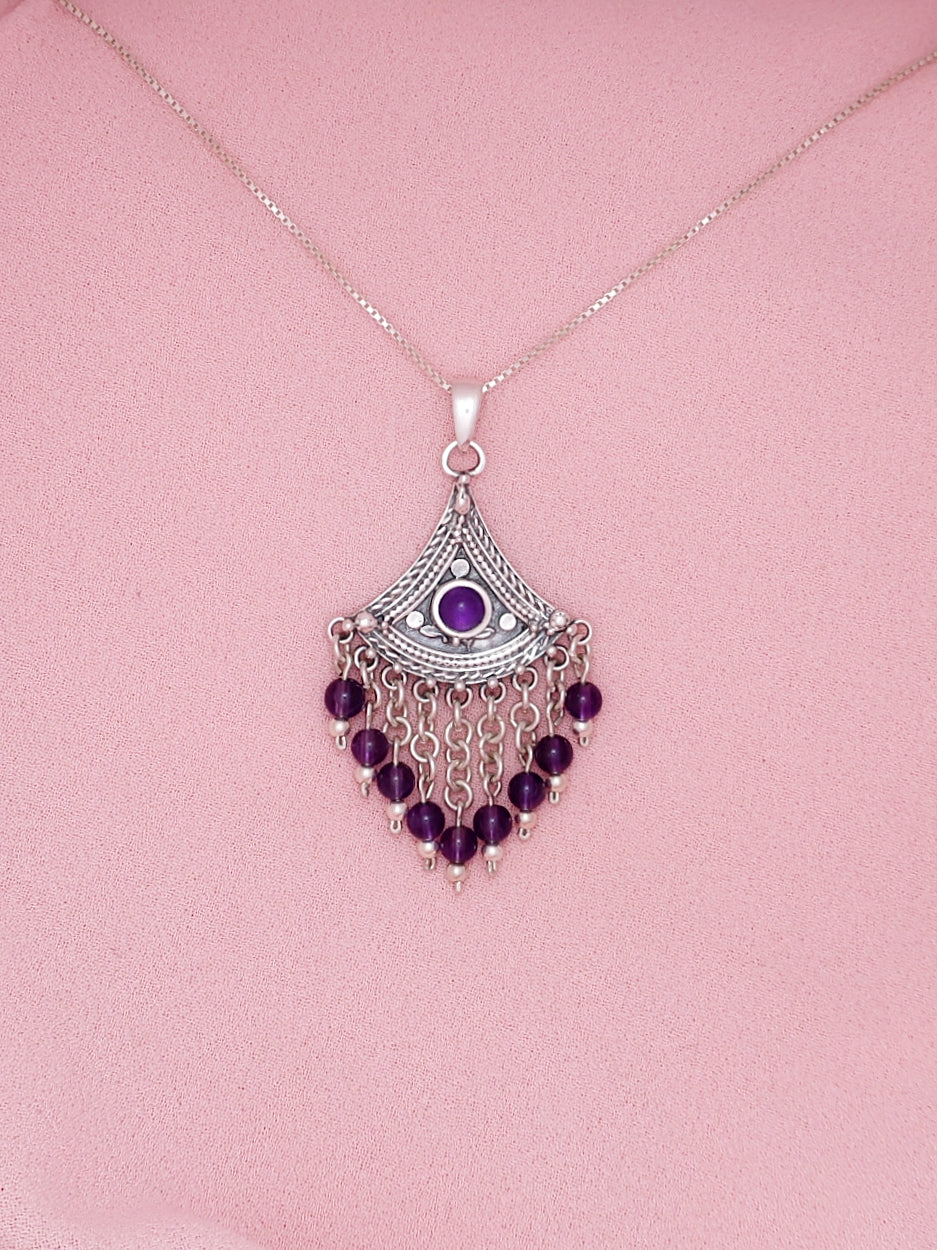 B213- Silve Necklace with Amethyst