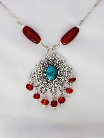 B229- Freestyle Oval Necklace