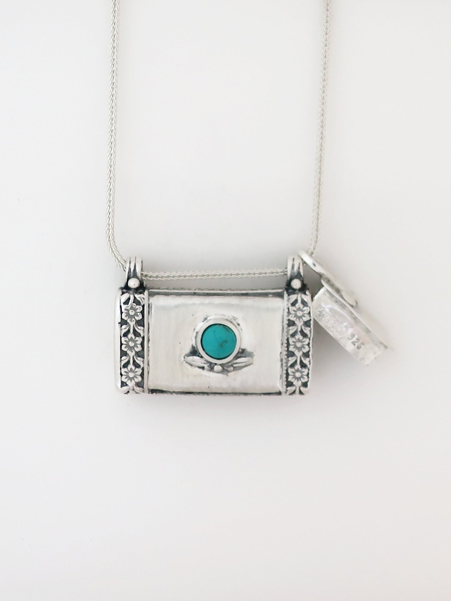 C13.1- Square Box Pendant with Opening Cap - Zehava Jewelry