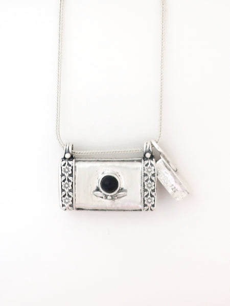 C13.7- Square Box Pendant with Opening Cap - Zehava Jewelry