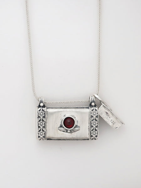 C13.3- Square Box Pendant with Opening Cap - Zehava Jewelry