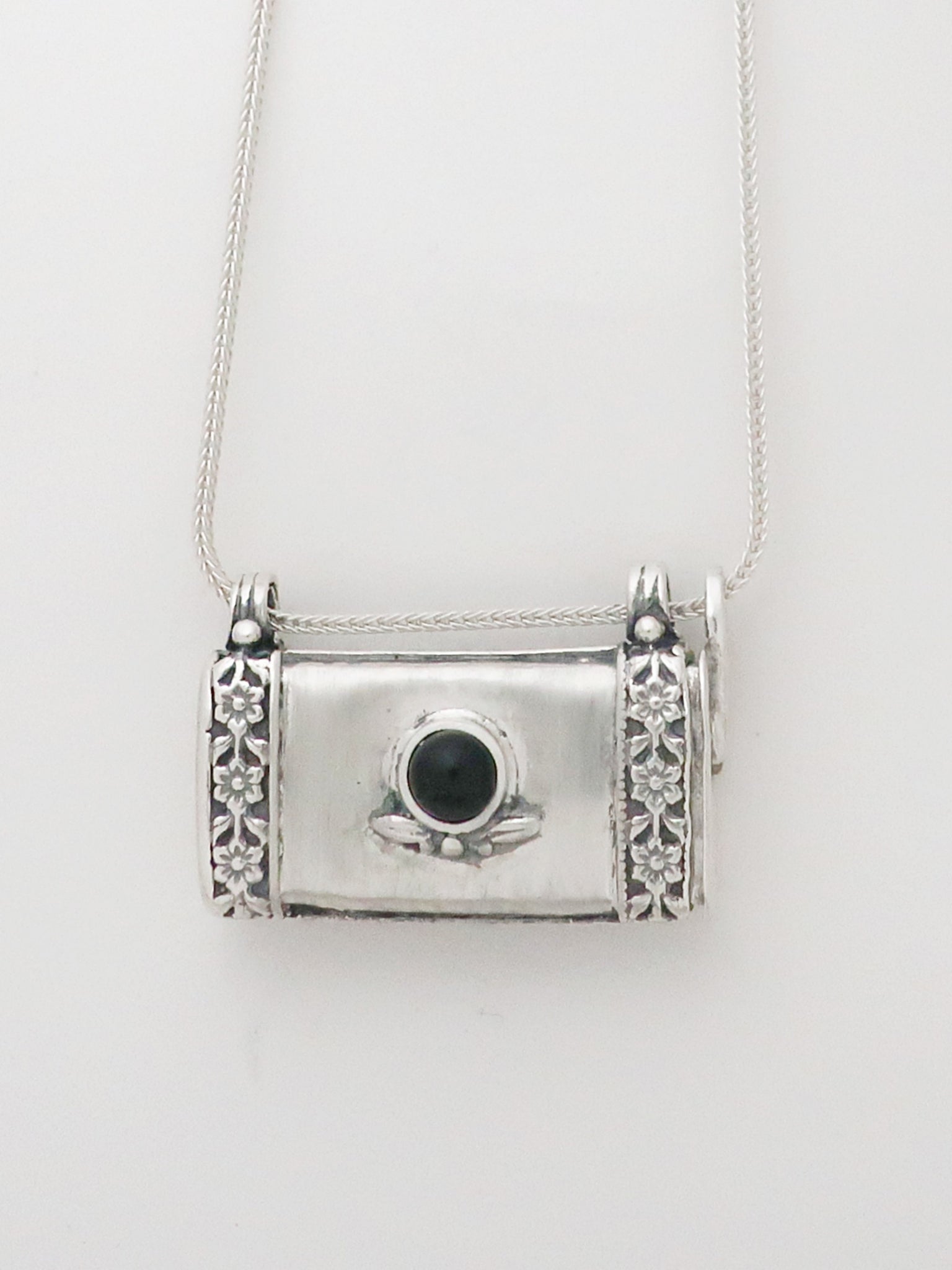 C13.7- Square Box Pendant with Opening Cap - Zehava Jewelry