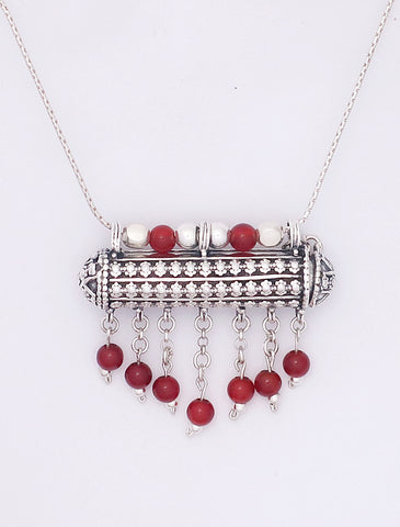 D7.1- Round box pendant with opening cap and Carnelian Beads