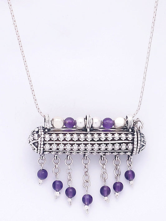 D7- Round box pendant with opening cap with Amethyst/Carnelian Beads