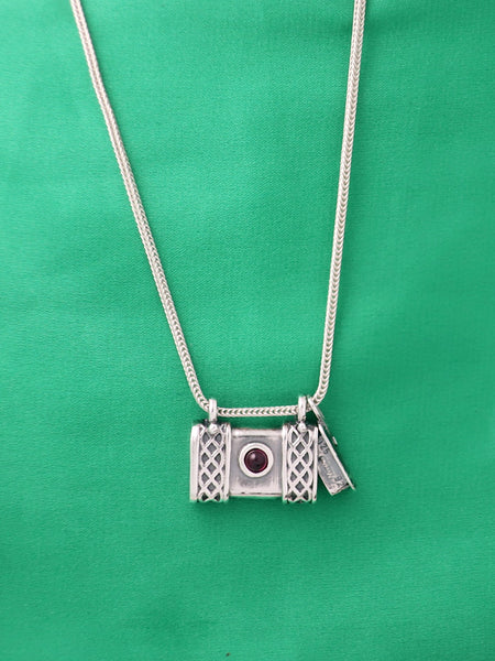 C17.3- Square Box Pendant with Opening Cap - Zehava Jewelry