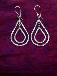 E90- Silver Oval Earrings