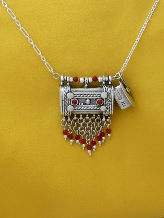 C46-  Square Box Pendant with Opening Cap