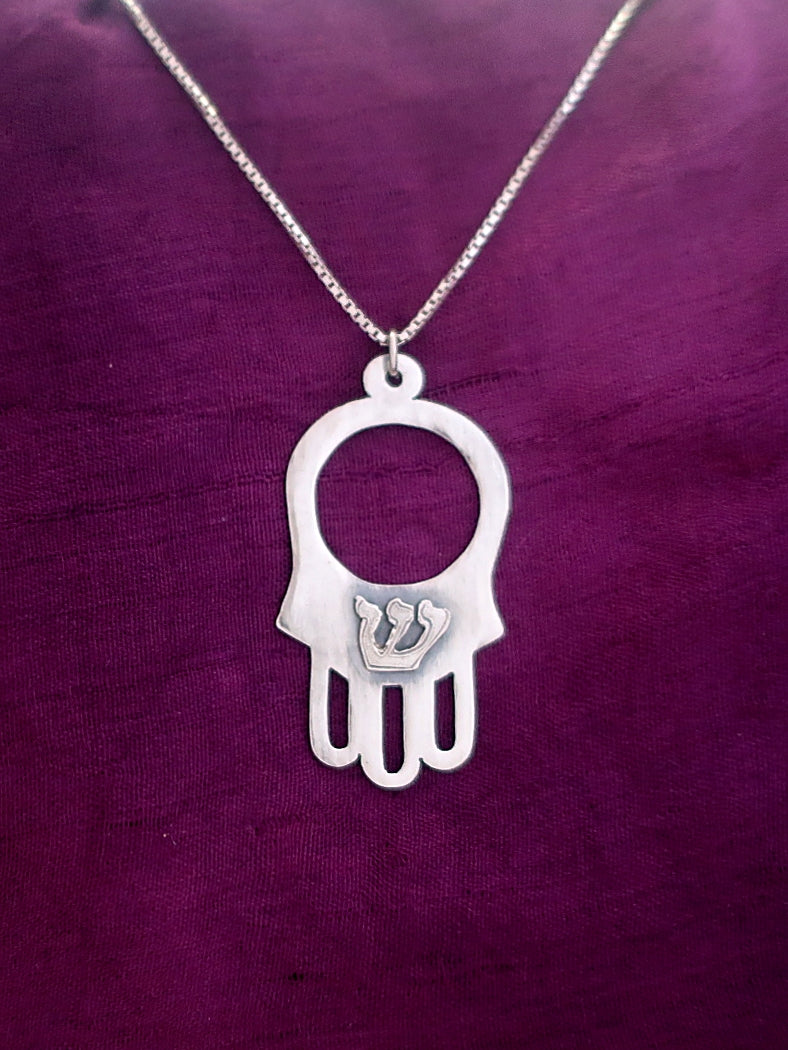 B177 - Hamsa Pendant with ש